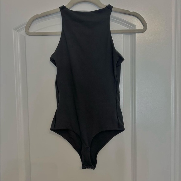 Skims Fits Everybody High Neck Bodysuit - Picture 4 of 6
